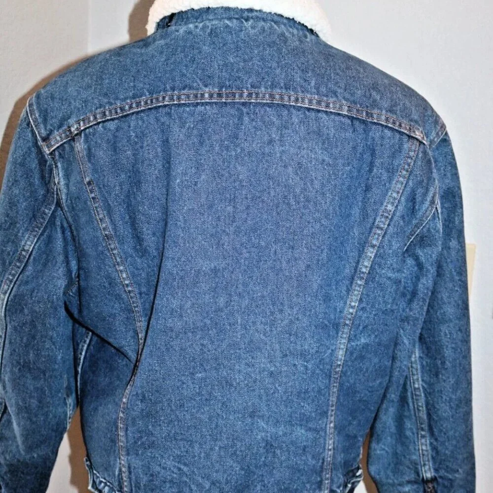 Vintage Levis Sherpa Trucker Jacket Mens Size 46R Denim Jean Made in USA - Picture 8 of 16